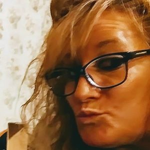 Meet your Posher, Bonita